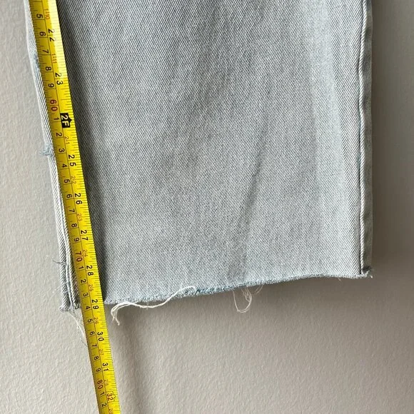 Avec Les Filles Light Wash Distressed Straight Leg Split Seam Jeans Womens Sz 31 - Picture 8 of 9